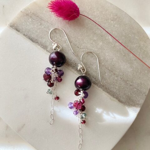 Aubergine tassels with Garnet