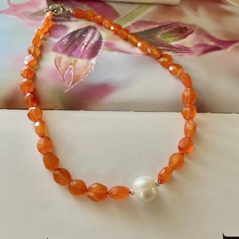 Faceted Carnelian Necklace with freshwater Pearl