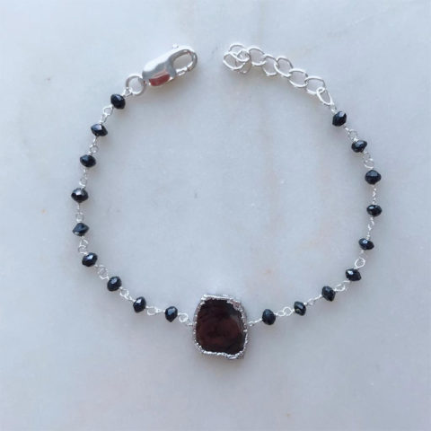 Black spinel bracelet